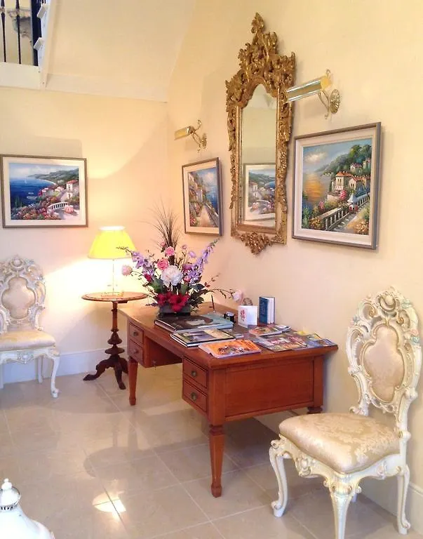 בית כפרי בנראטי Rossmanagher House